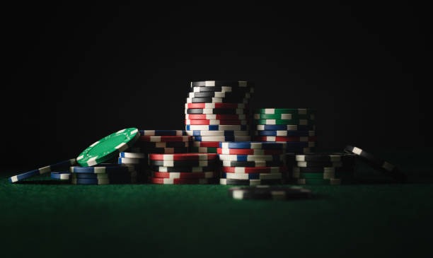ldt toto platform interface showing live-dealer tables, sportsbook, and slots categories